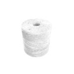 Rollo compacto de rafia blanca calibre 4 ideal para envolver, proteger o separar productos en procesos logísticos o agrícolas.